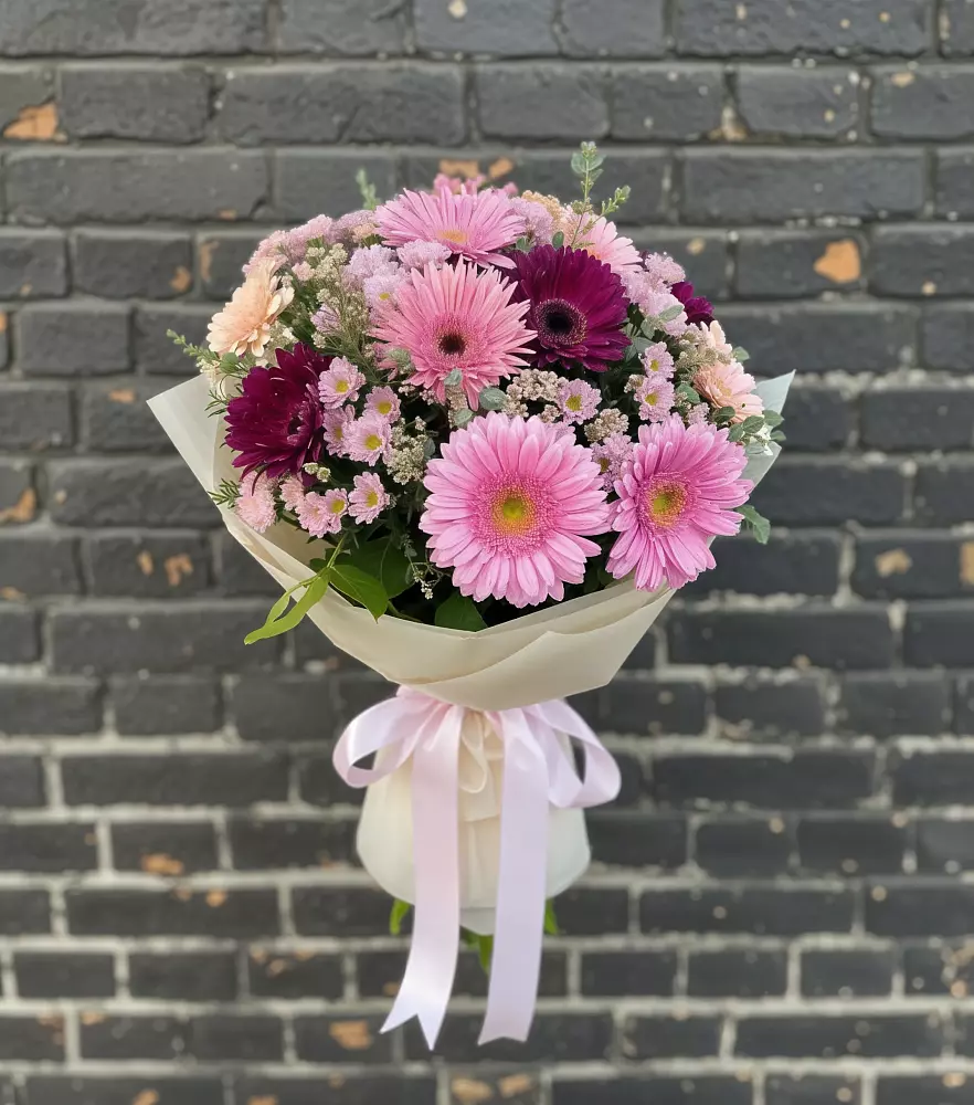 Букет цветов из: Герберы и Хризантемы в Лебяжье Курганской области