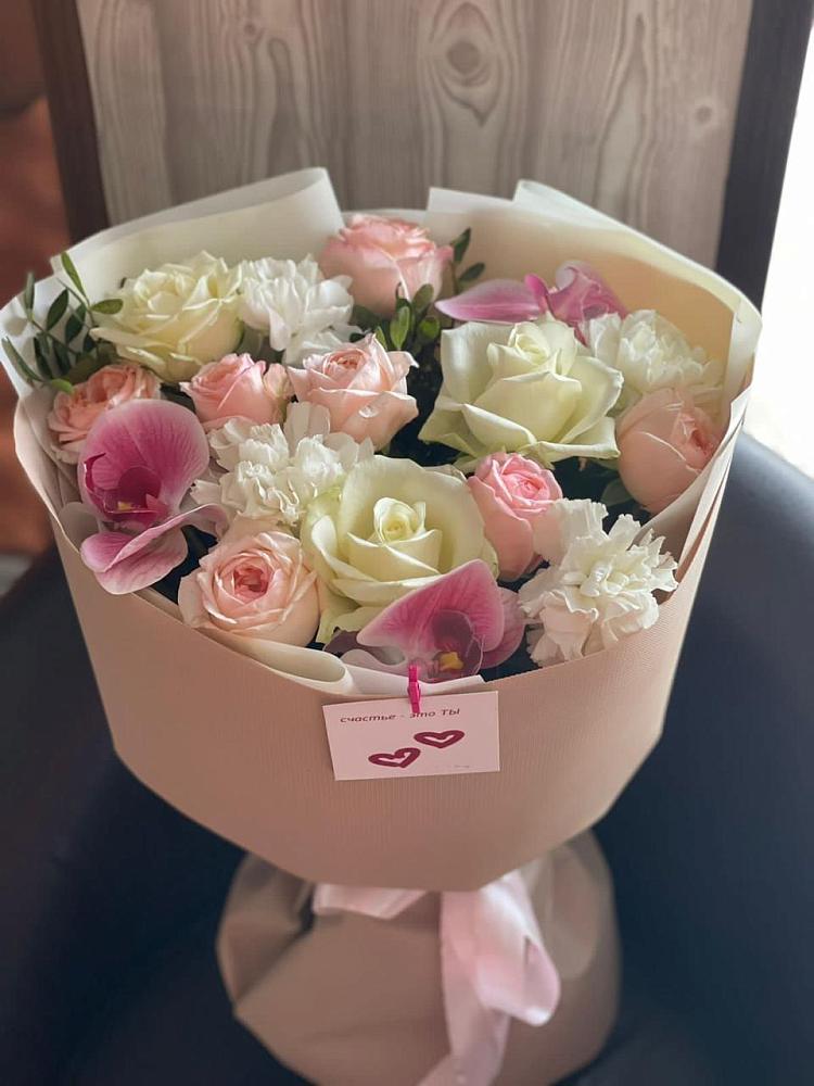 Букет цветов из: Орхидеи, Розы и Гвоздики в Лебяжье Курганской области