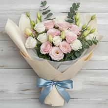 Букет цветов из:  Лизиантусы в Лебяжье Курганской области