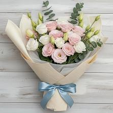 Букет цветов из:  Лизиантусы в Лебяжье Курганской области