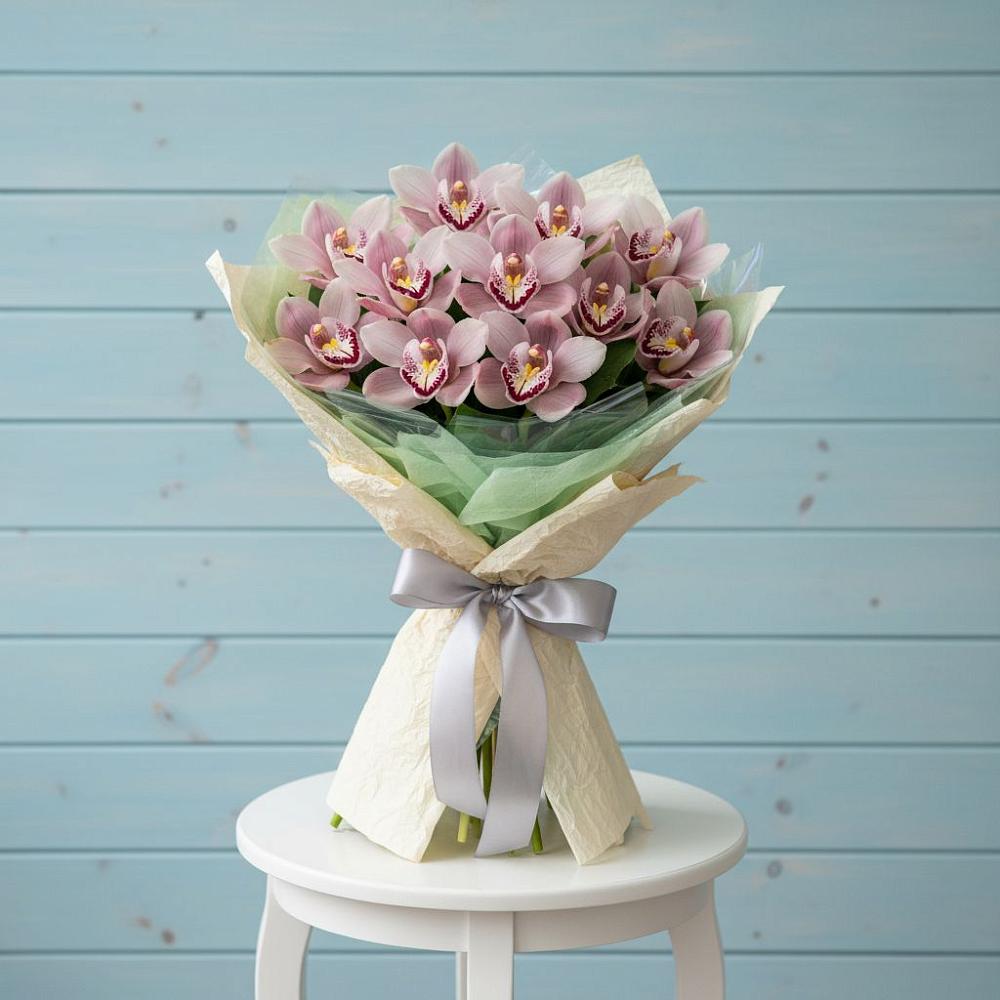 Букет цветов из: Орхидеи и Розы в Лебяжье Курганской области