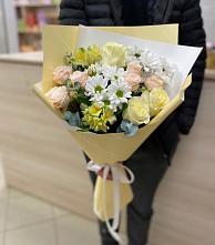 Букет цветов из:  Альстромерии, Розы и Хризантемы в Лебяжье Курганской области