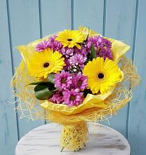 Букет цветов из:  Хризантемы и Герберы в Лебяжье Курганской области