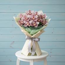 Букет цветов из:  Орхидеи и Розы #REPLACE_PRED# Лебяжье Курганской области