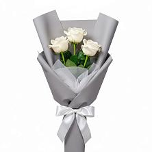 Букет 3 белые розы в Лебяжье Курганской области