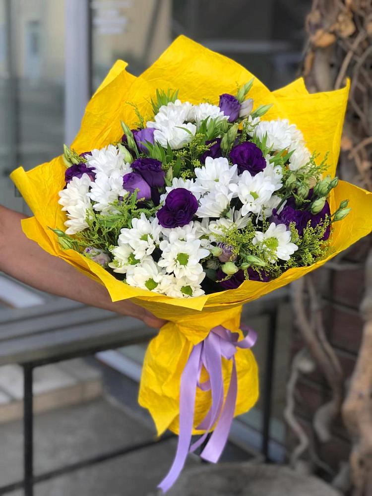 Букет цветов из: Ирисы, Хризантемы и Ромашки в Лебяжье Курганской области