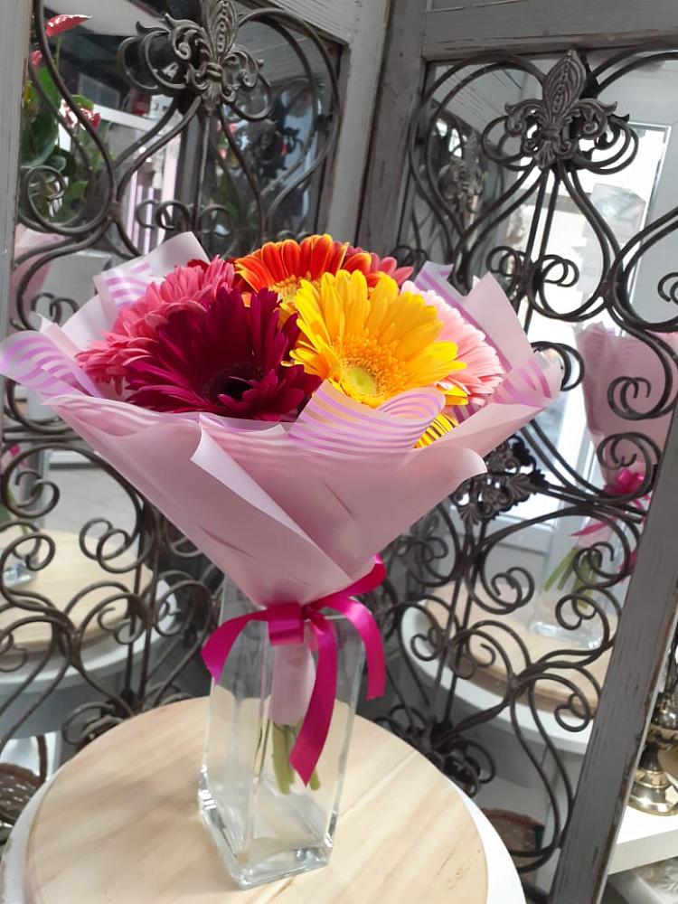 Букет цветов из: Герберы в Лебяжье Курганской области