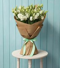 Букет цветов из:  Лизиантусы в Лебяжье Курганской области