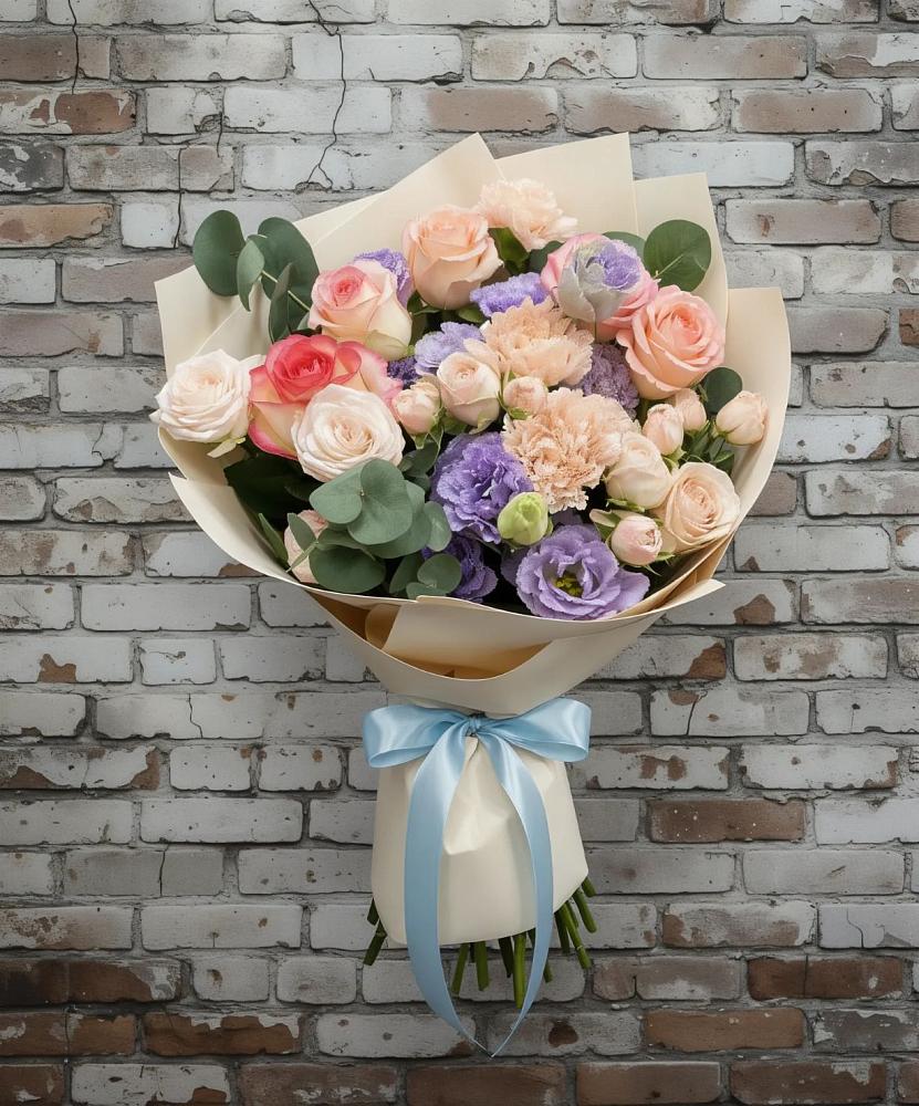 Букет цветов из: Розы, Лизиантусы и Гвоздики в Лебяжье Курганской области