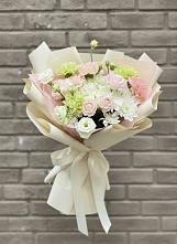 Букет цветов из:  Гвоздики, Розы, Лизиантусы и Хризантемы #REPLACE_PRED# Лебяжье Курганской области