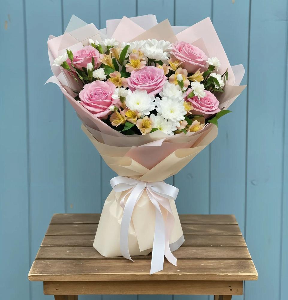 Букет цветов из: Гвоздики, Орхидеи и Розы в Лебяжье Курганской области