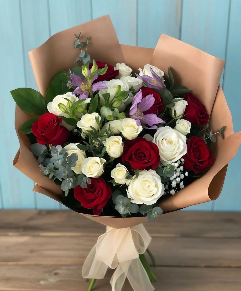 Букет цветов из: Розы и Альстромерии в Лебяжье Курганской области